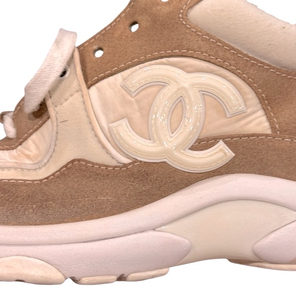 CHANEL sneakers women’s size 38 USA size is 7.5 made in Italy - Picture 4 of 15